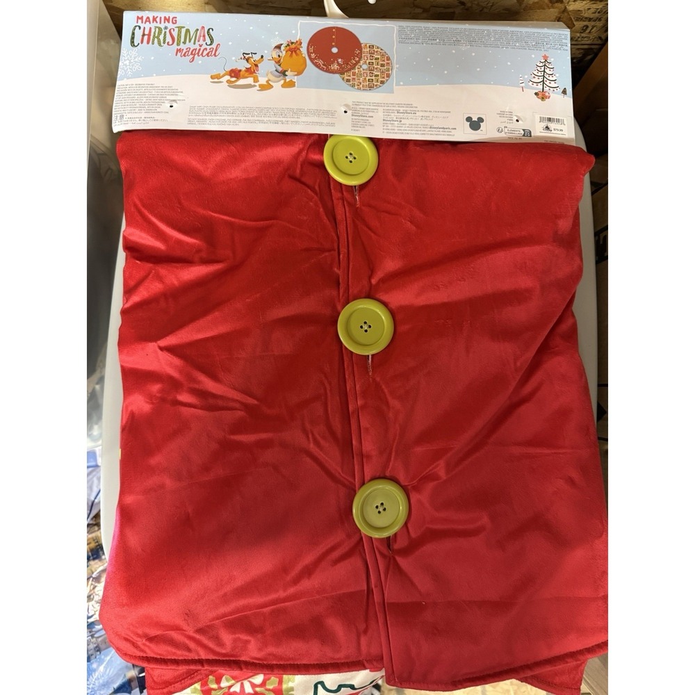 Disney Parks Mickey and Friends Fantasyland Castle Holiday Tree Skirt 2 Side NWT - Picture 2 of 3